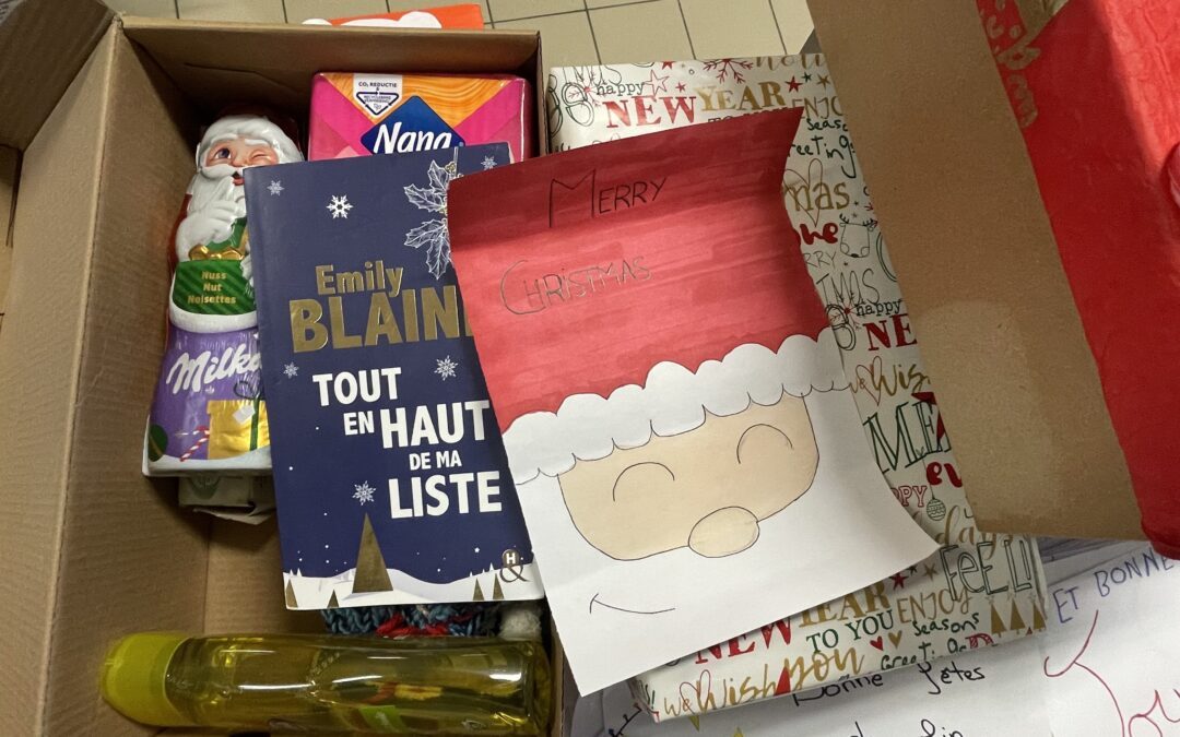 BOITES SOLIDAIRES DE NOËL…Une petite lumière pour les autres